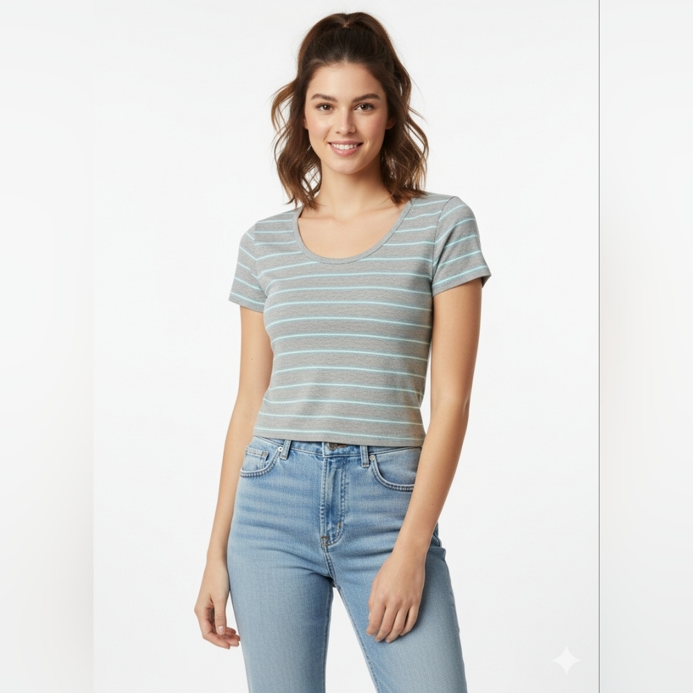 7day WKND Women's Gray Striped Cropped Short Sleeve T-Shirt Size XS